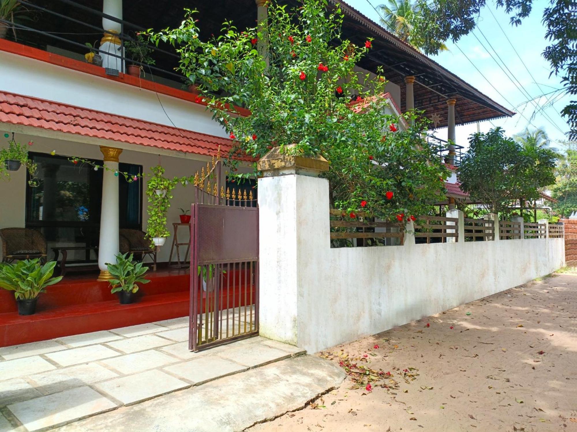 Marari Beach Cleetus Homestay Mararikulam Buitenkant foto
